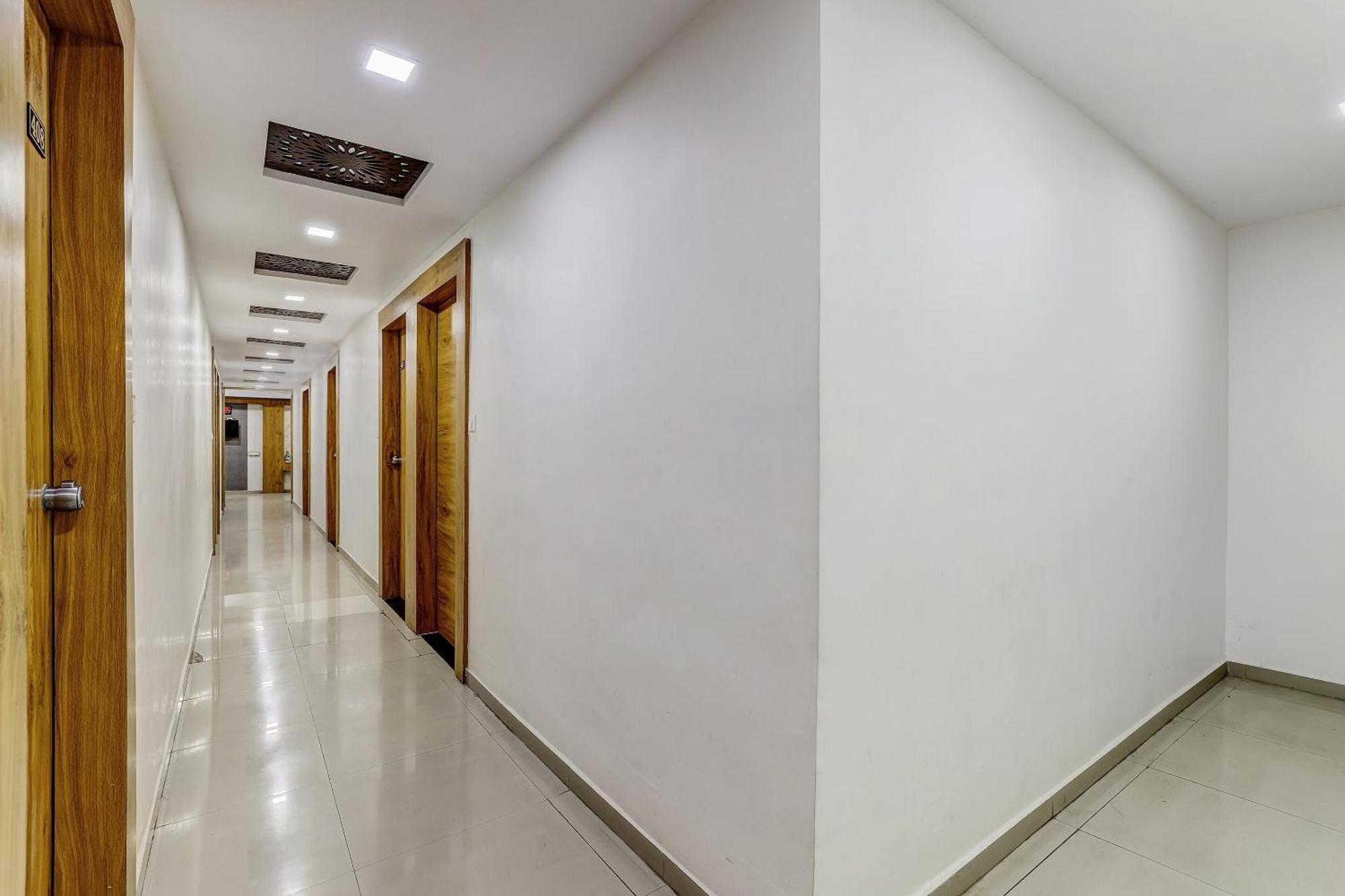 Capital O Maple View Ξενοδοχείο Naroda Εξωτερικό φωτογραφία