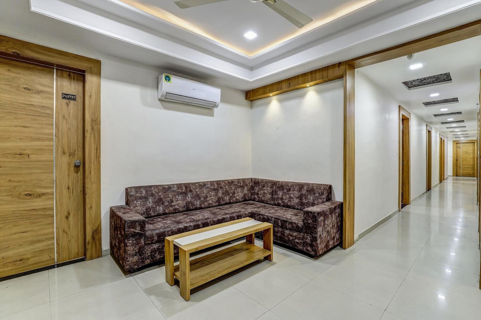 Capital O Maple View Ξενοδοχείο Naroda Εξωτερικό φωτογραφία